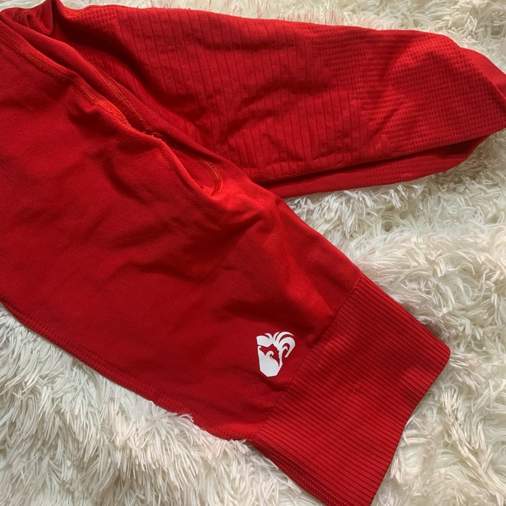 Woman’s Best red leggings